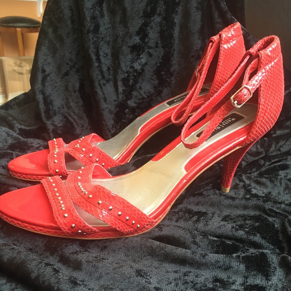 White House Black Market Red Heels-new in box